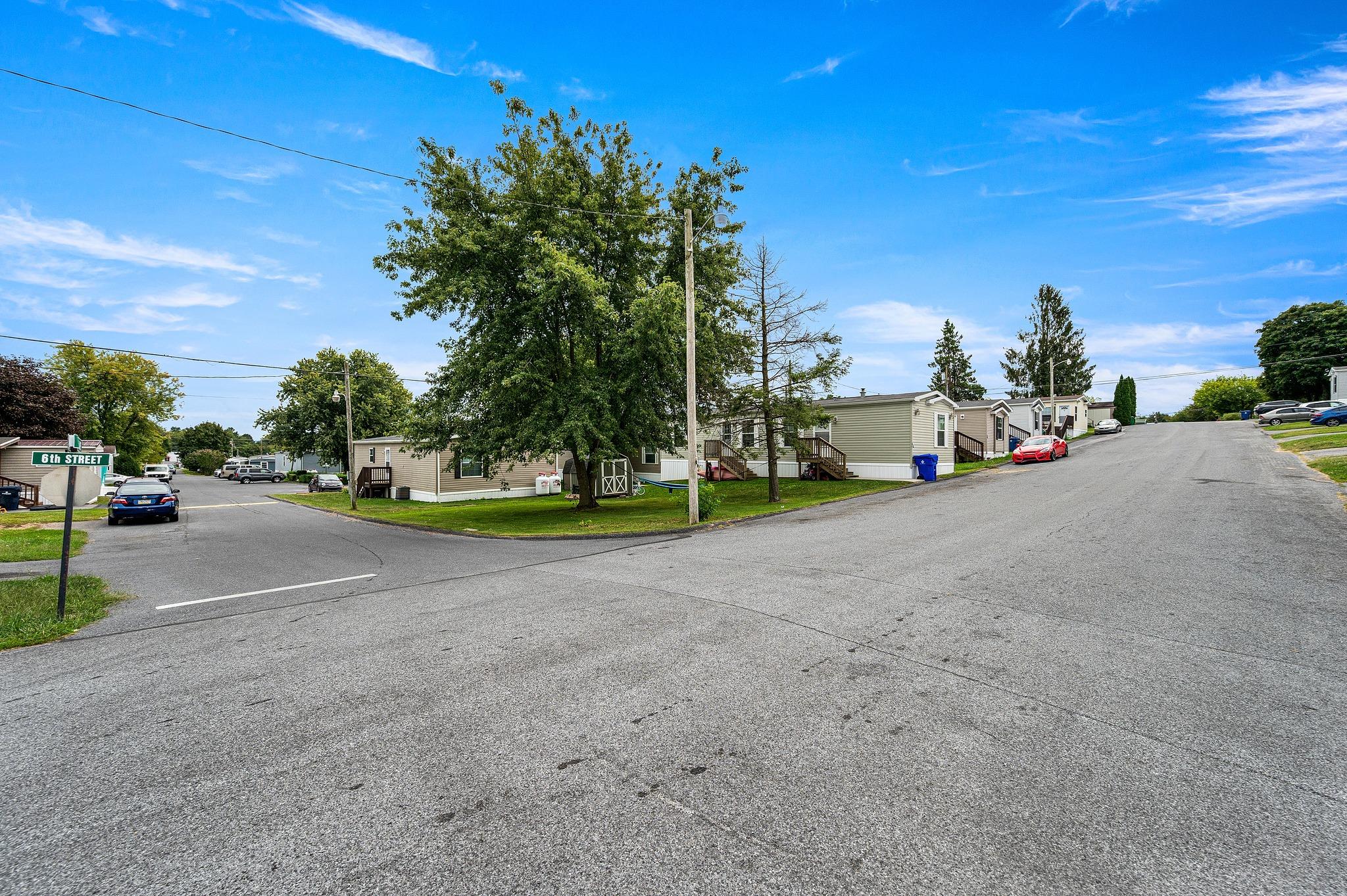 Carsons - Image 21