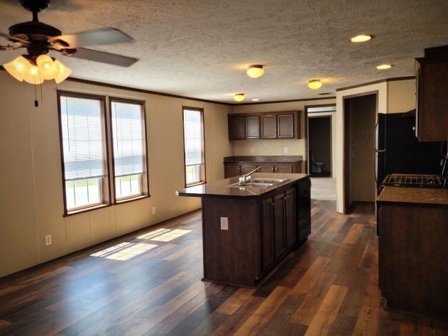 Twin Pines - Image 4