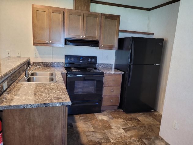 Twin Pines - Image 3