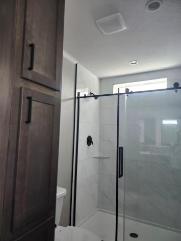 Master Bath/Walk In Shower
