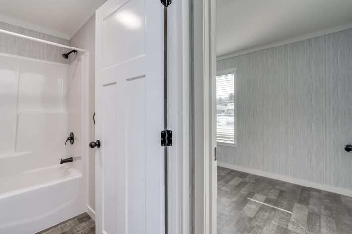 Woodland Manor - Image 11