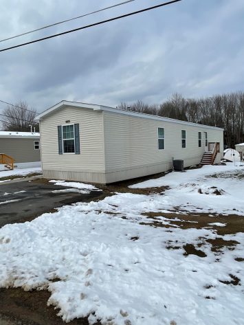 Woodland Manor - Image 2