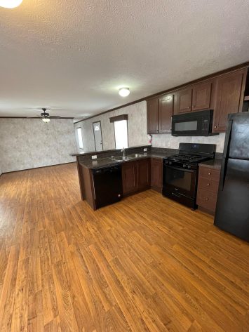 Woodland Manor - Image 5