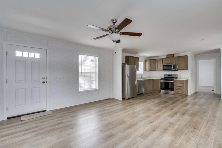 Woodland Manor - Image 2