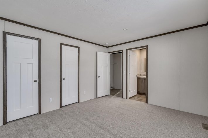 Woodland Manor - Image 17