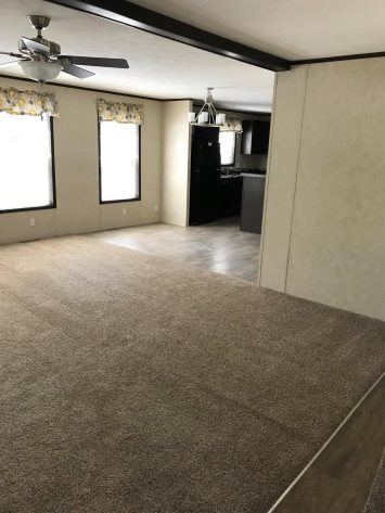 164 FRT ENTRY LR DR TO KITCHEN