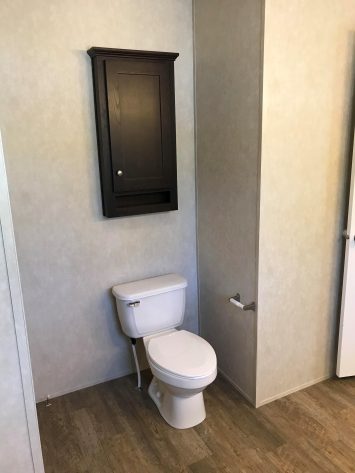 164 MBATH TOILET