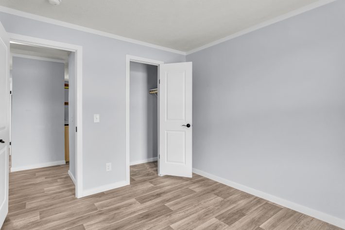 Rolling Hills Estates - Image 12