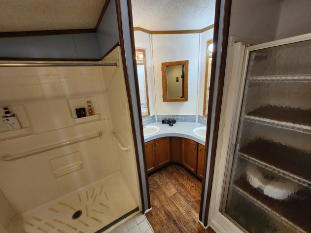 Melrose Village - Image 11