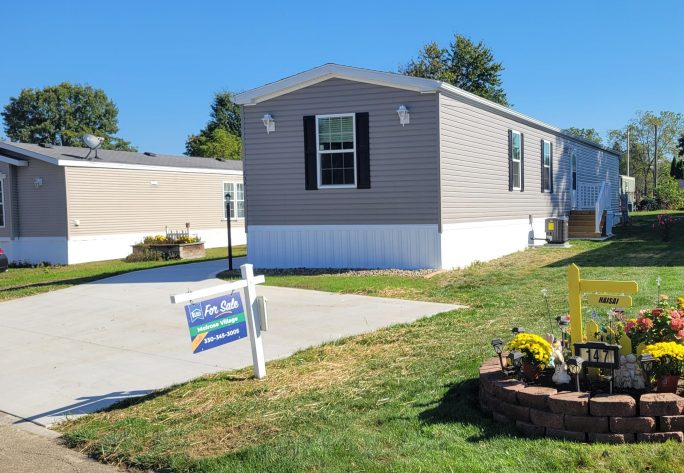 Melrose Village - Image 11