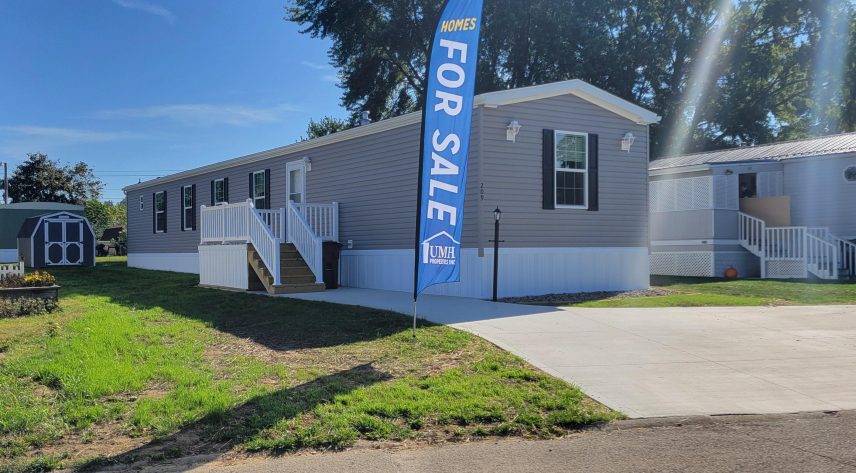 Melrose Village - Image 12