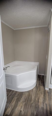 Melrose Village - Image 11