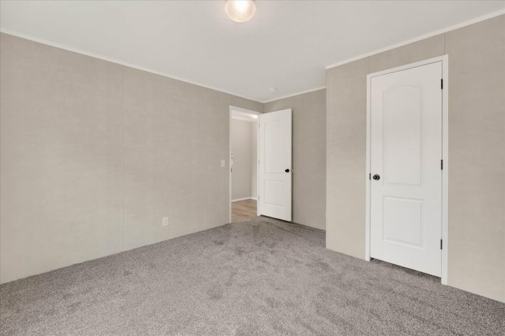 Melrose Village - Image 33