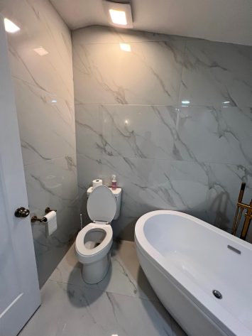 Bathroom Noah Tub