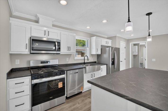 Evergreen Estates - Image 7