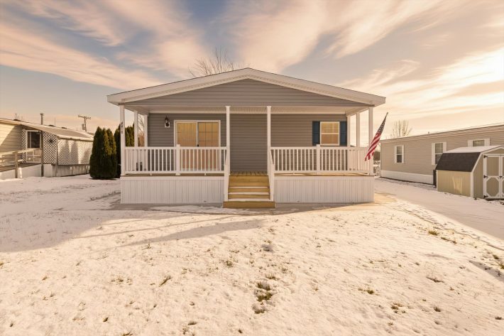 Valley Hills - Image 1