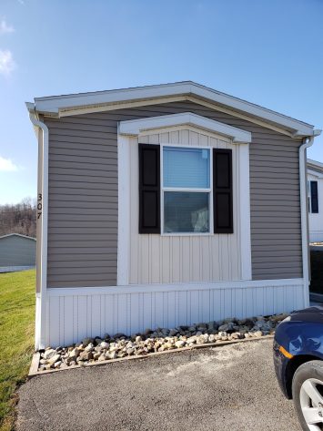 Rostraver Estates - Image 1