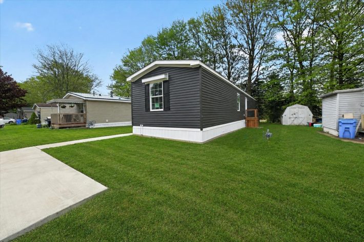 Holly Acres - Image 2