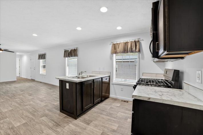 Holly Acres - Image 9