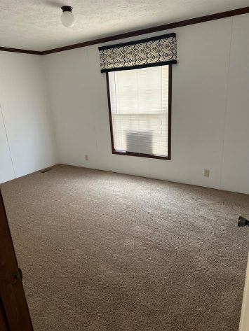 Colonial Heights - Image 6