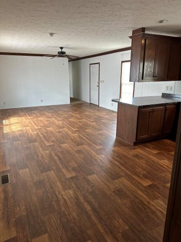 Colonial Heights - Image 11