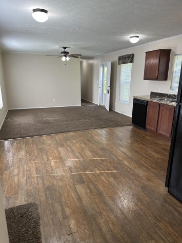 Colonial Heights - Image 3