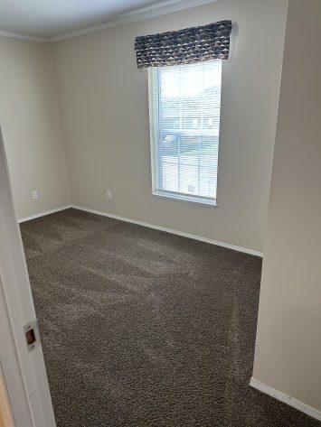 Colonial Heights - Image 8