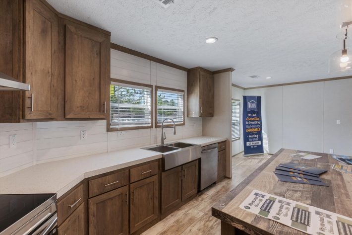 Allentown - Image 10