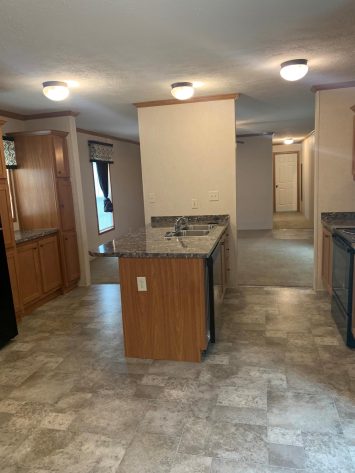 Colonial Heights - Image 8
