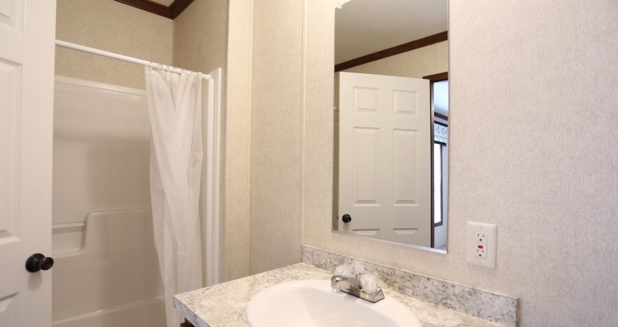 Colonial Heights - Image 20