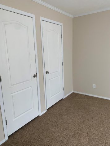 Colonial Heights - Image 7