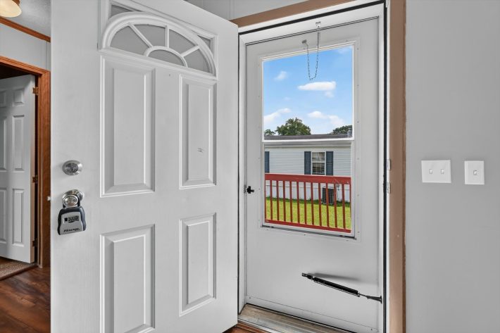 Cross Keys Village - Image 26
