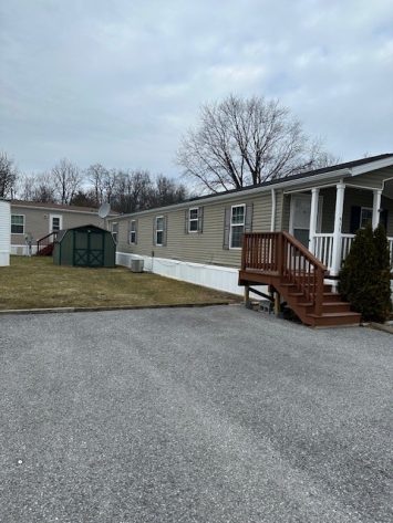 Cross Keys Village - Image 13