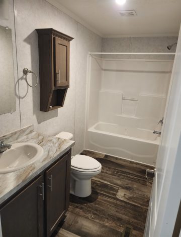 Hillcrest Crossing - Image 5