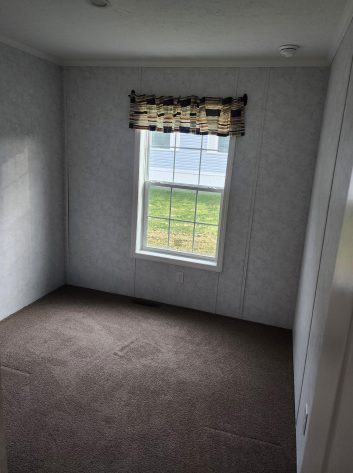 Hillcrest Crossing - Image 6