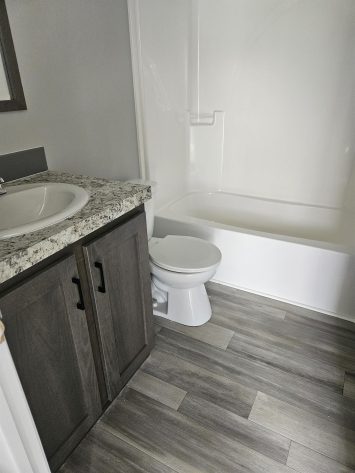 Fox Chapel Village - Image 4