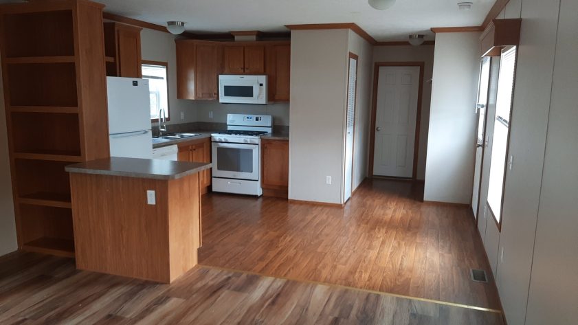 Kitchen to another bedroo.