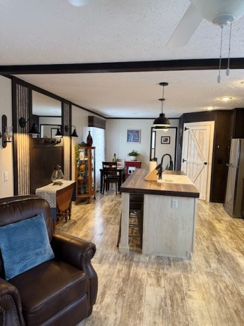 Camelot Village - Image 6