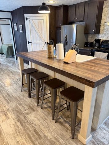 Camelot Village - Image 11