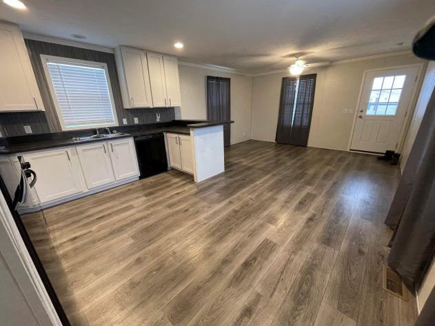 Kitchen/ Living Room
