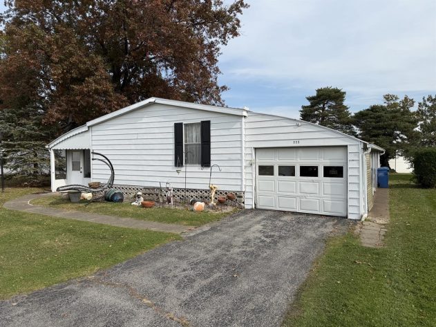Pikewood Manor - Image 1