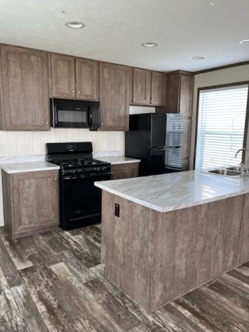 Perrysburg Estates - Image 1