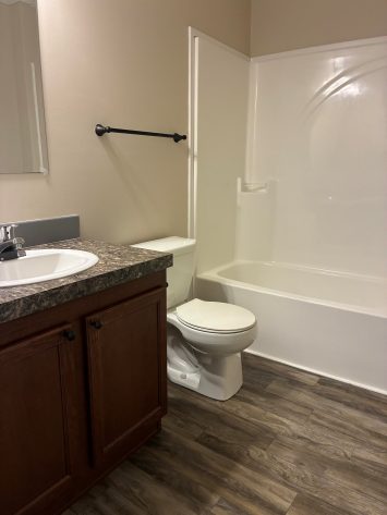 2Nd bathroom