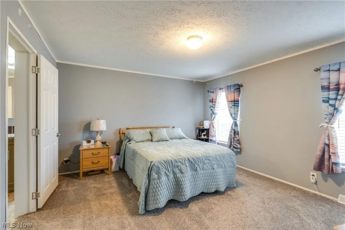 Lake Sherman Village - Image 10