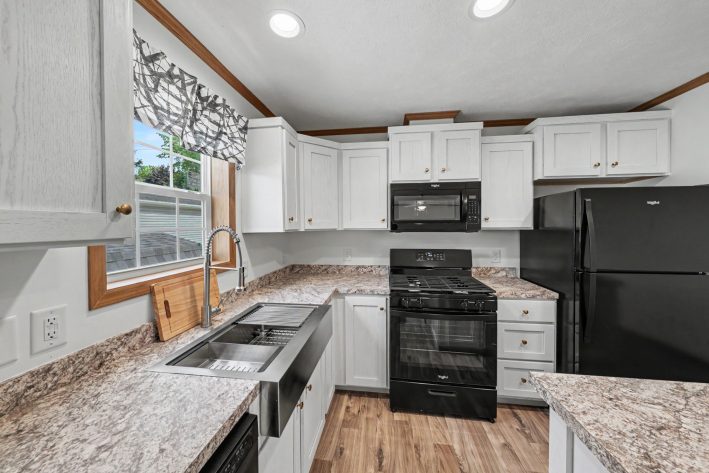 Lake Erie Estates - Image 35