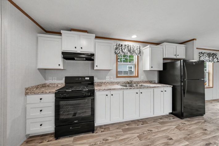 Lake Erie Estates - Image 2