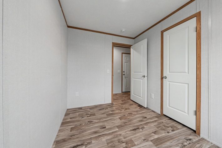 Lake Erie Estates - Image 15