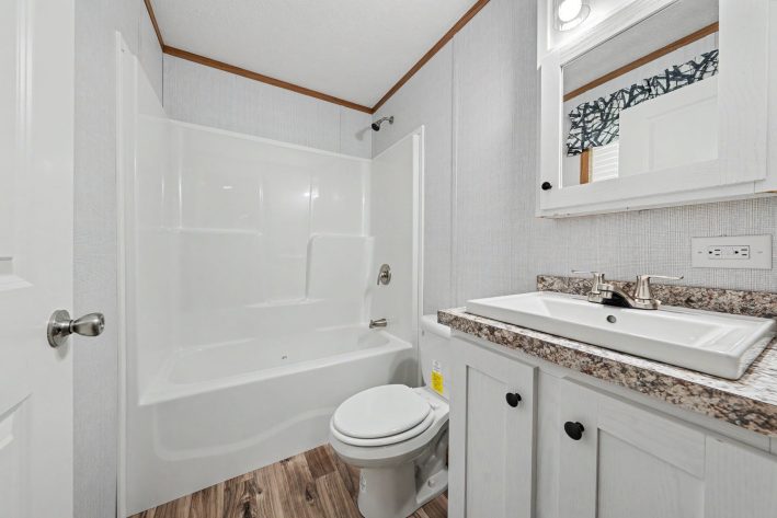 Lake Erie Estates - Image 23