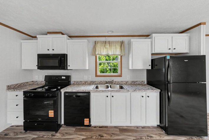Lake Erie Estates - Image 11