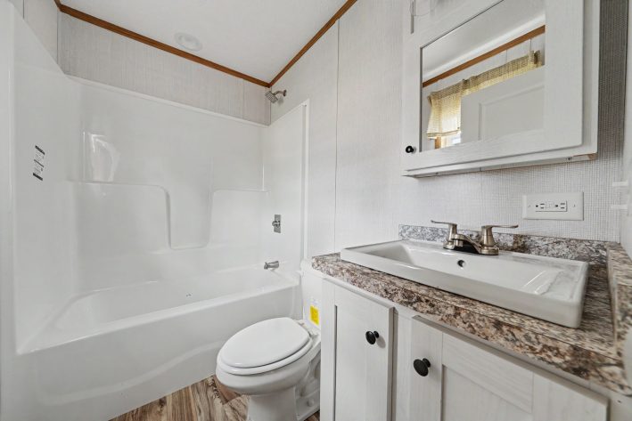 Lake Erie Estates - Image 23